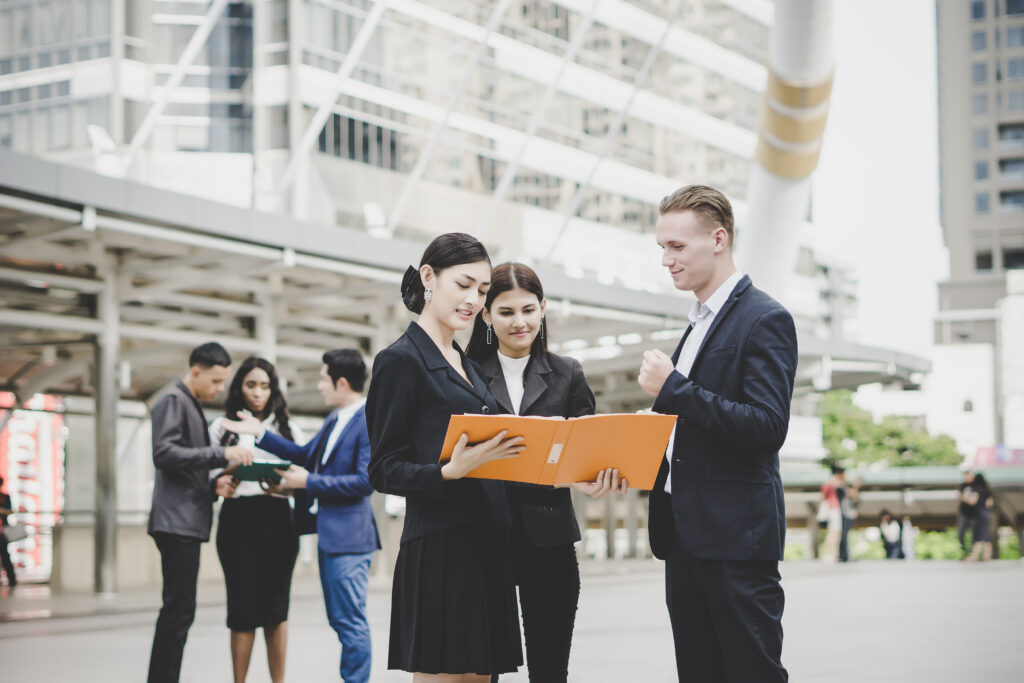 Complete Guide to Starting a Business in Dubai as a Vietnamese National