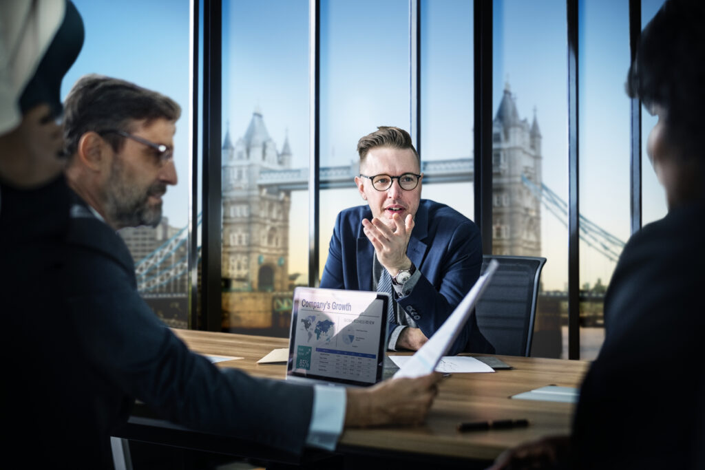 How to Move Your UK-Based Business to Dubai Legally