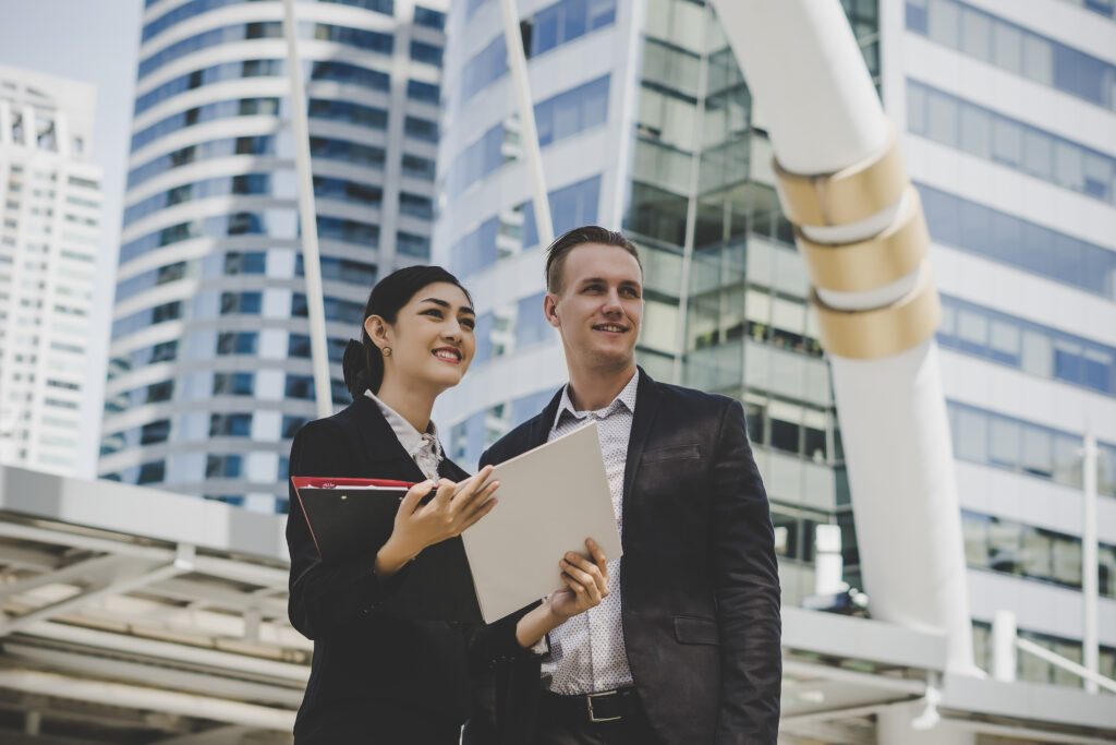 Dubai vs. Vietnam: Which Is Better for Business Growth in 2025?