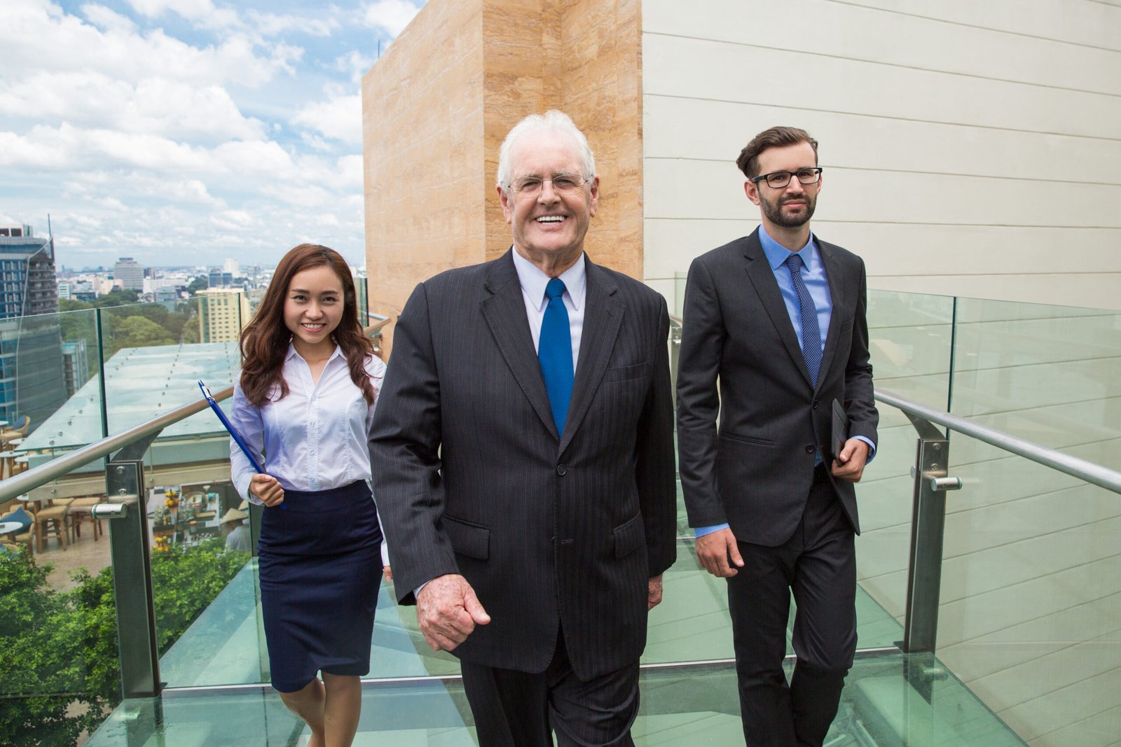 Best Business Opportunities in Dubai for UK Citizens in 2025–26