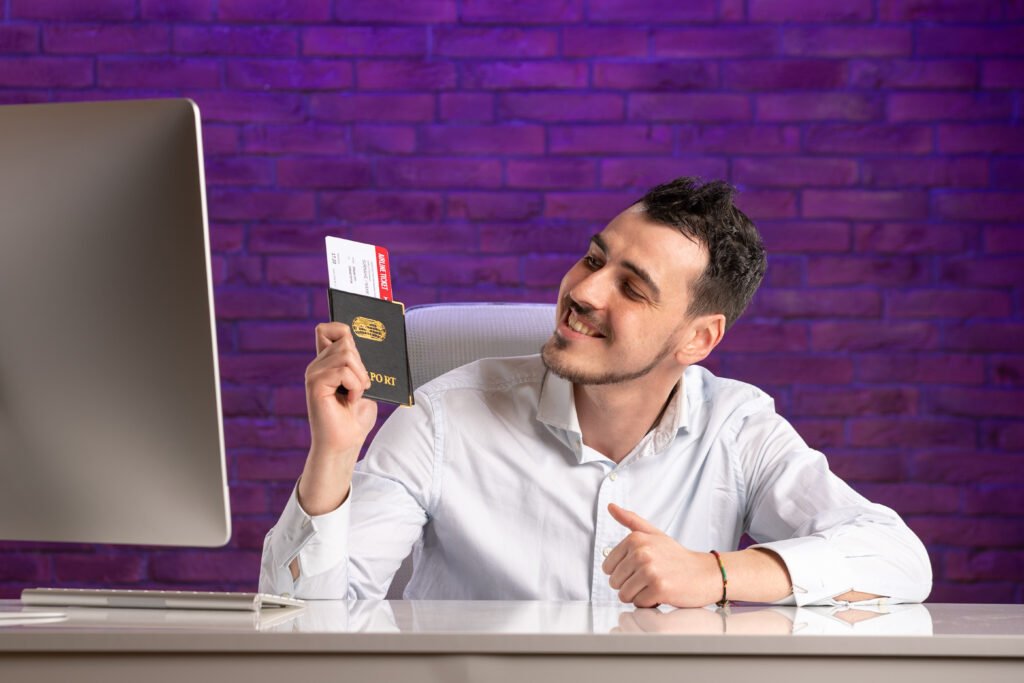 What is the difference between a 30-day and a 60-day Dubai visa