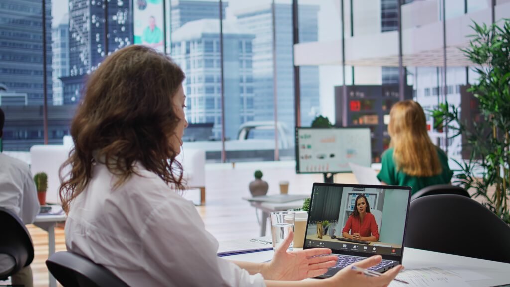 Physical vs Virtual Offices: Key Differences Explained